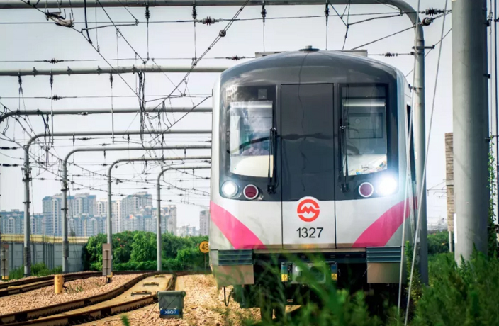 New Train to Link Shanghai Airports in Less Than 40 Minutes – That's  Shanghai