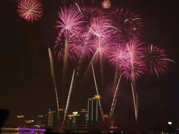 Guangzhou to Host CNY Fireworks for 1st Time in 12 Years