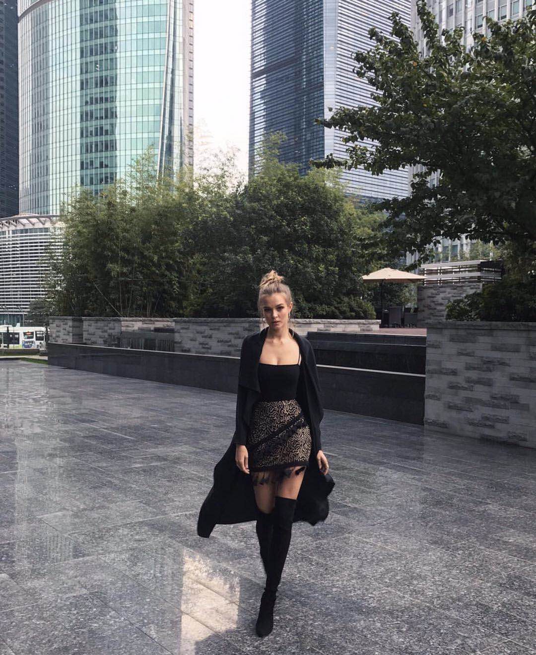 Victoria's Secret Models Arrive in Shanghai – That’s Shanghai