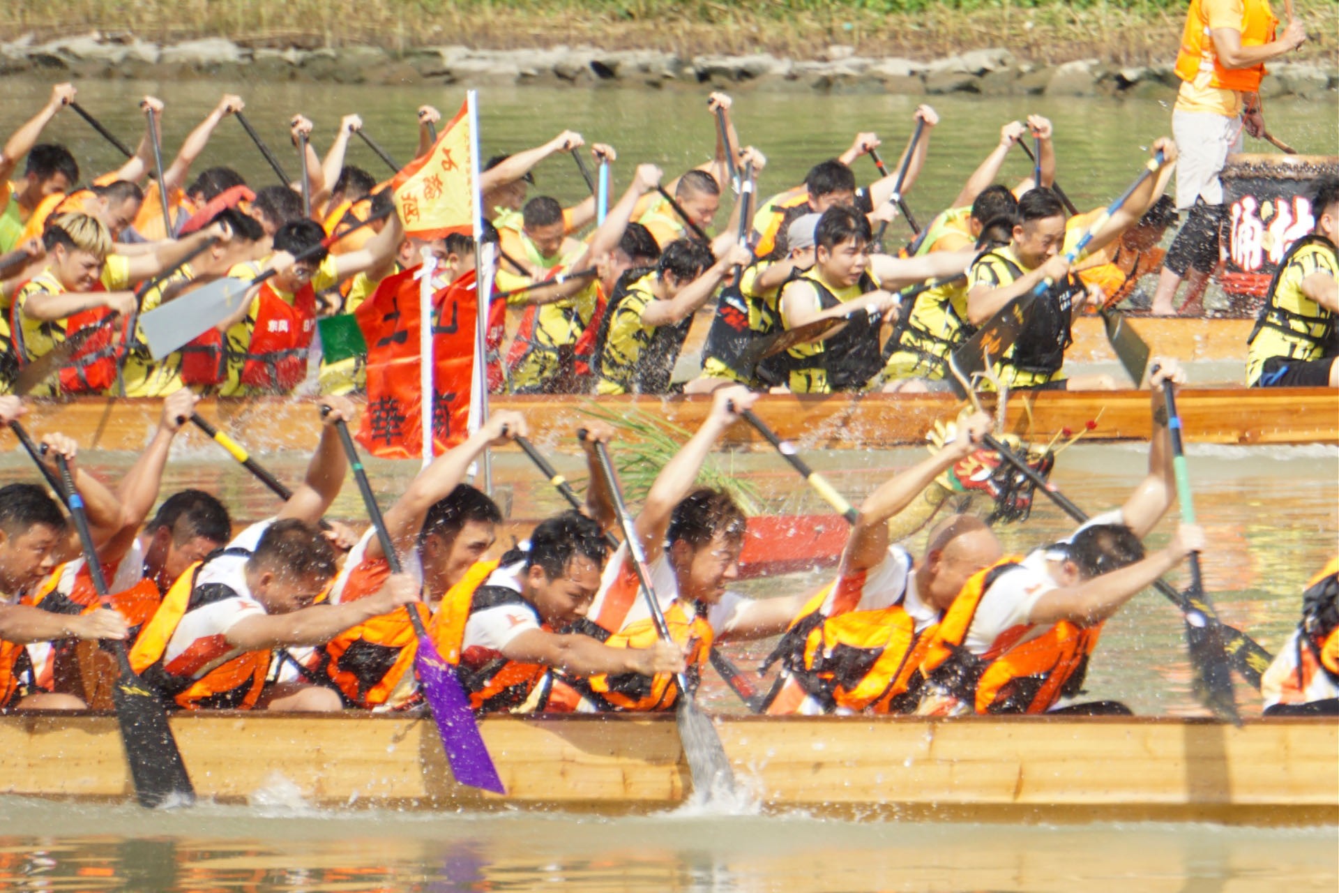 Here's Your Last Chance to Dragon Boat Race in Shenzhen
